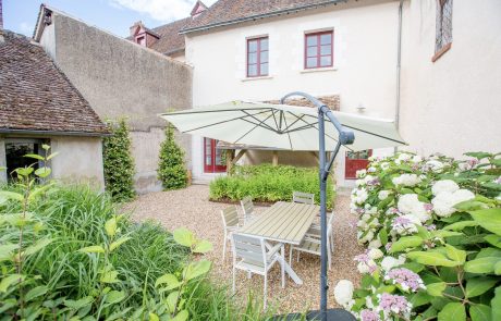 Vue de la cour privée de la Suite Marguerite