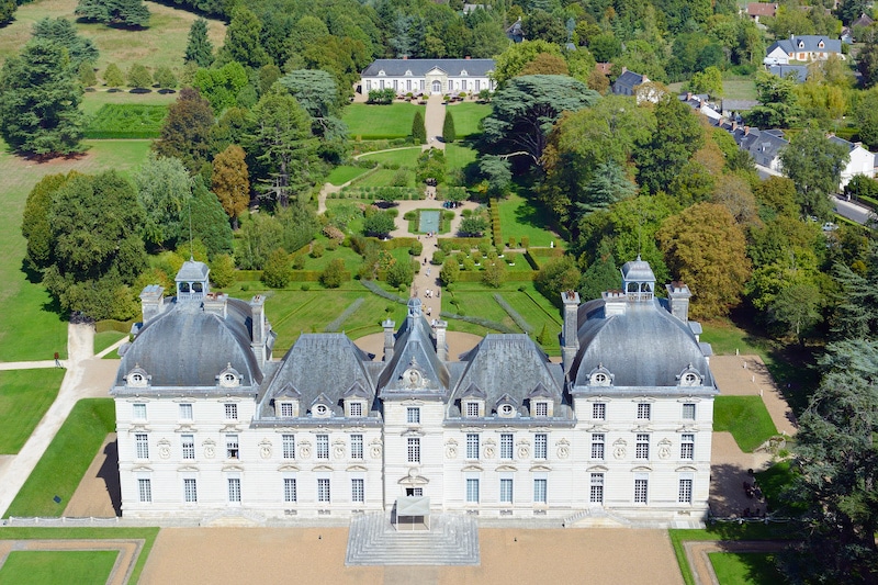 Vue aérienne sur le château de Cheverny